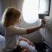 Fliegen mit Kindern Handgepäck