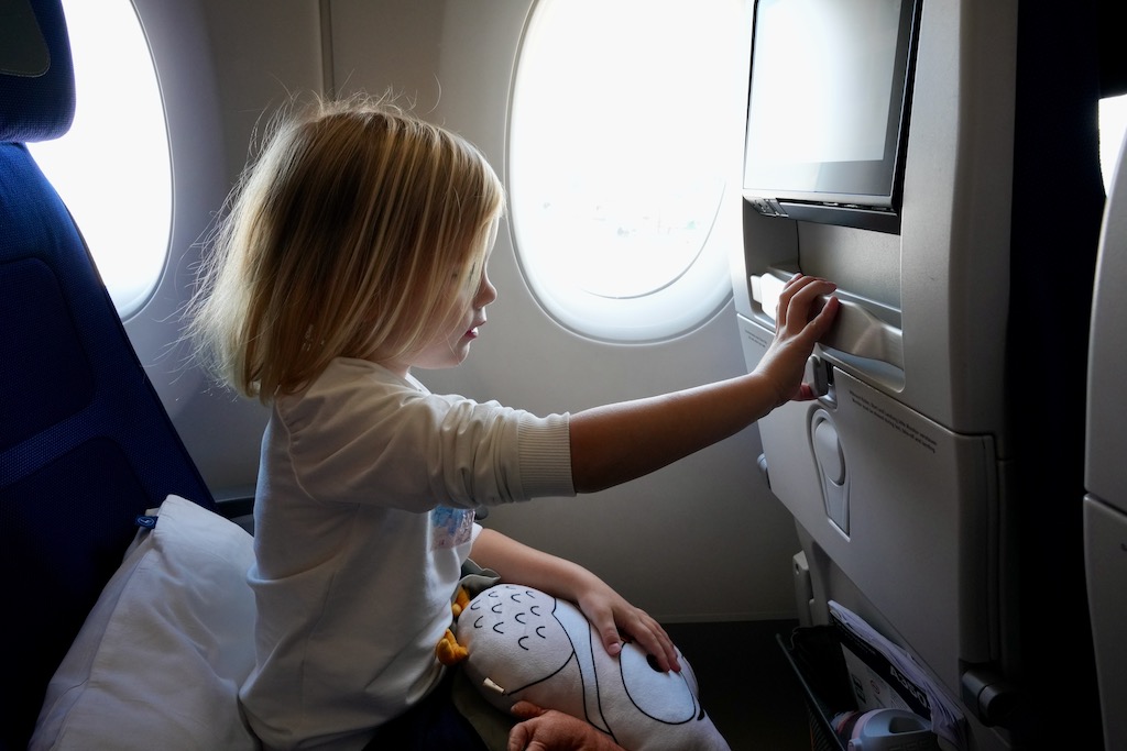 Fliegen mit Kindern Handgepäck