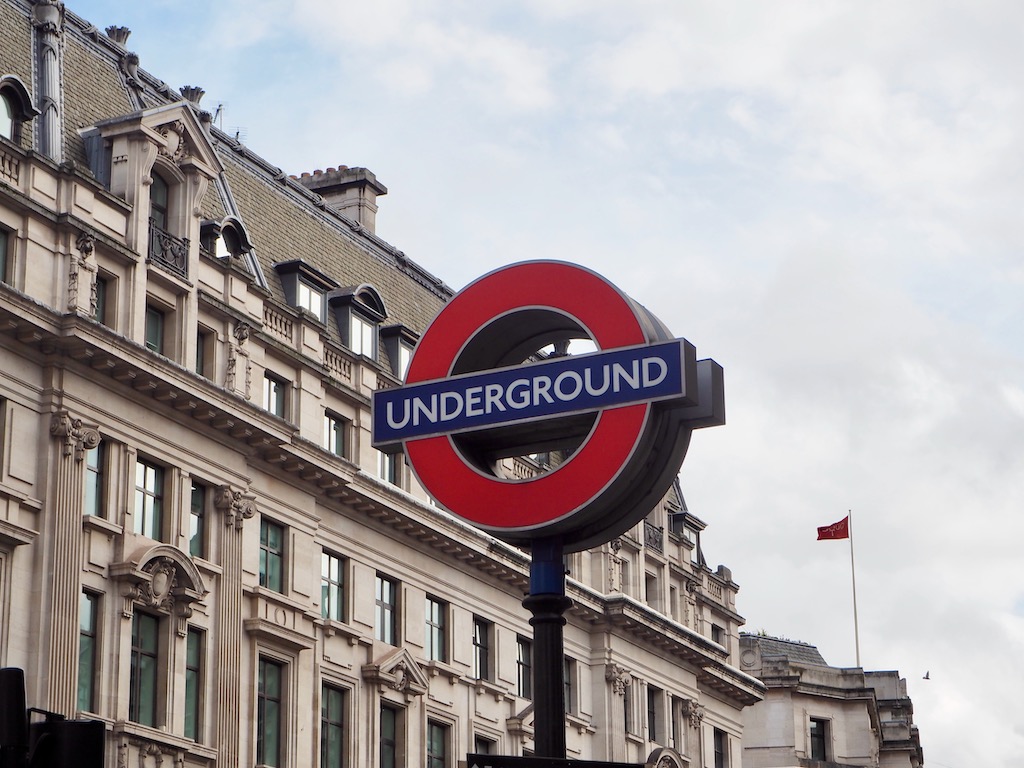 U-Bahn in London mit Kindern