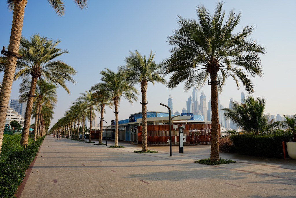 Promenade am Palm West Beach in Dubai