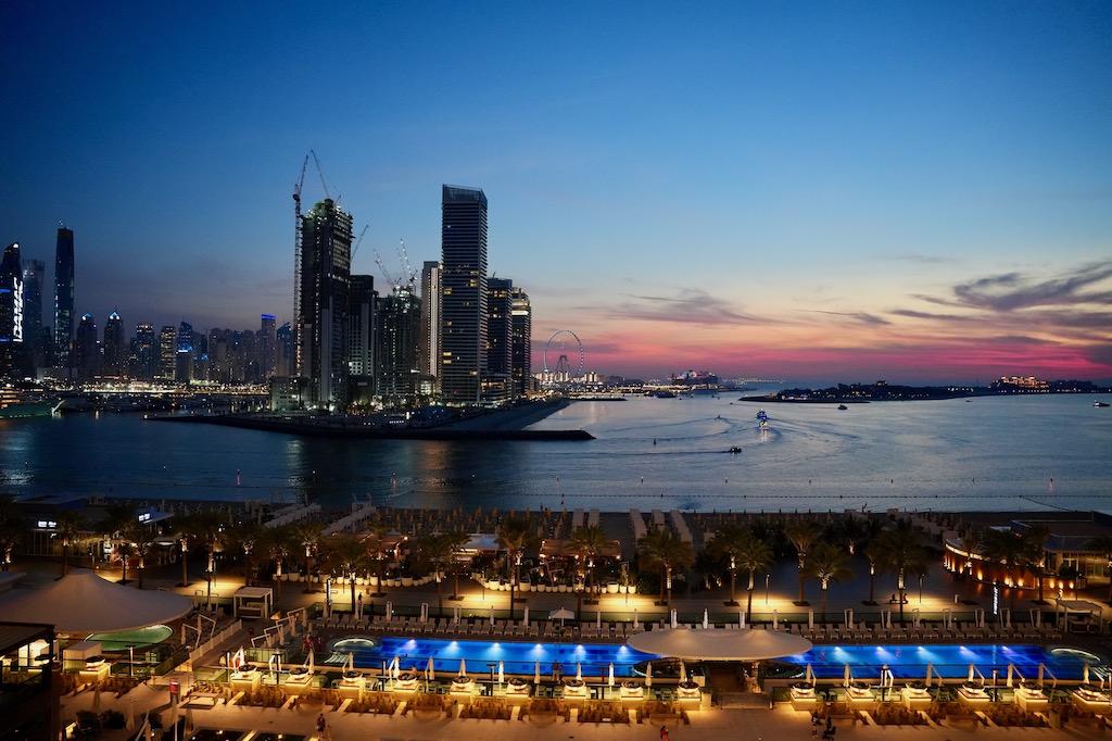 Abendstimmung am West Beach in Dubai