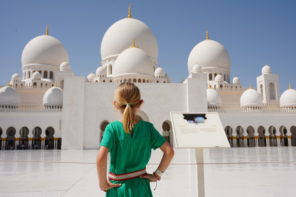 Besuch der Sheikh Zayed Moschee mit Kindern