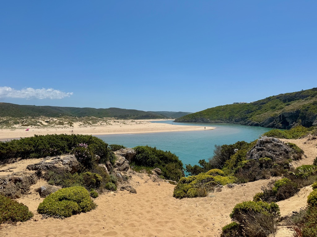 Am Flussufer des Ribeira de Aljezur