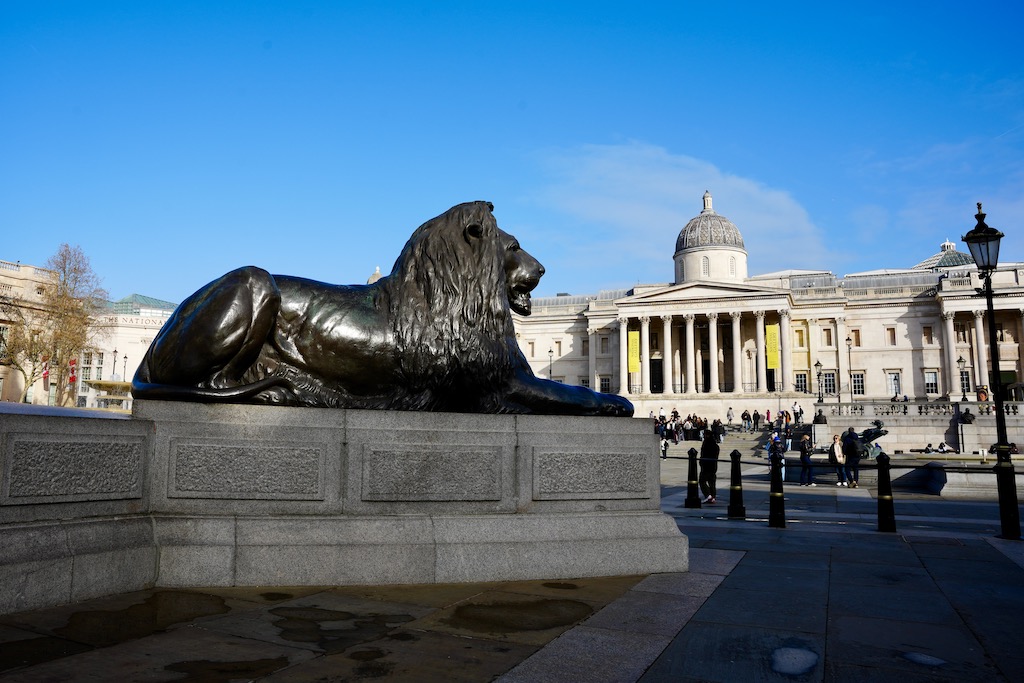 Bronzener Löwe am Trafalgar Square