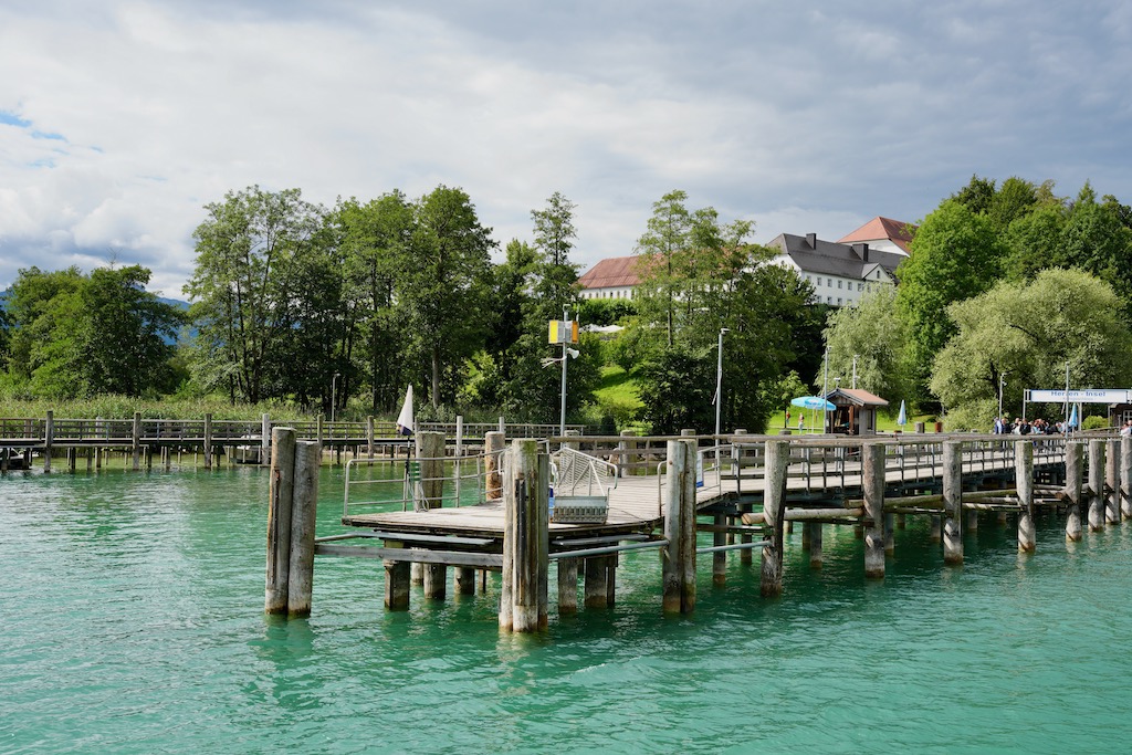 Anfahrt zur Insel Herrenchiemsee mit dem Schiff